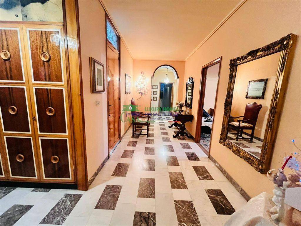 Appartamento a Comiso in Via Generale Amato - Foto 2