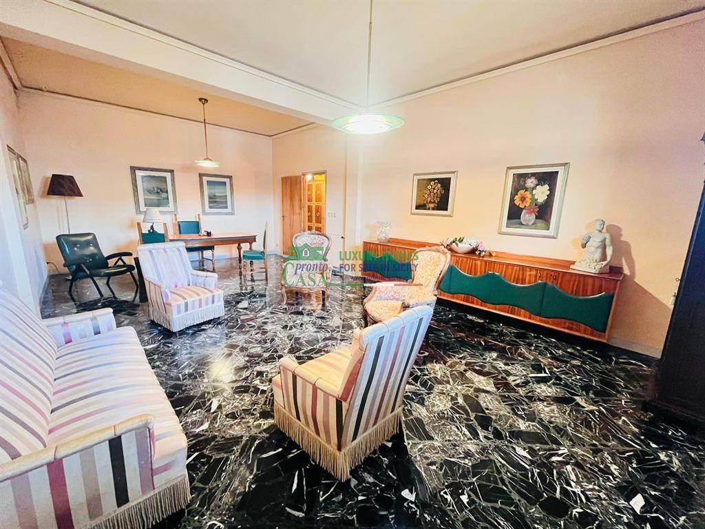 Appartamento a Comiso in Via Generale Amato - Foto 5