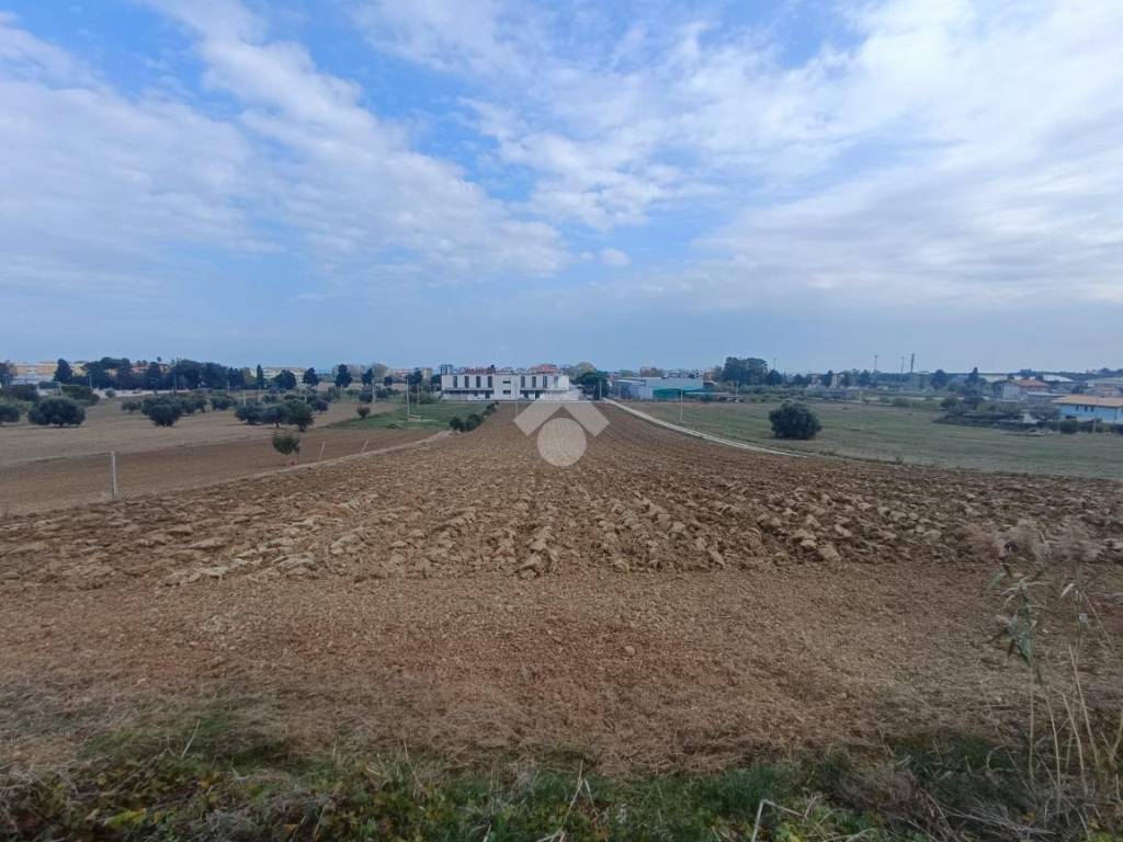 Terreno a Tortoreto in Via Piemonte - Foto 2