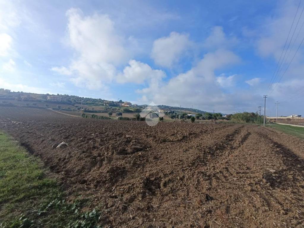 Terreno a Tortoreto in Via Piemonte - Foto 3