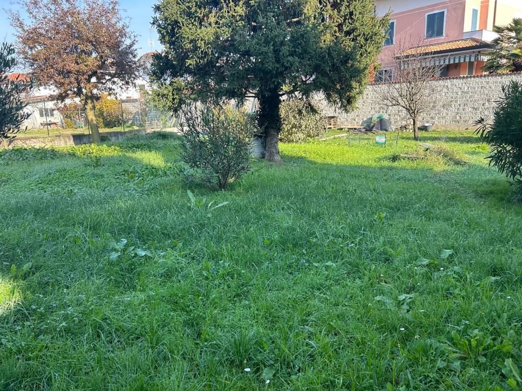 Terreno a Robecco sul naviglio in Via Montecassino, 4 - Foto 3