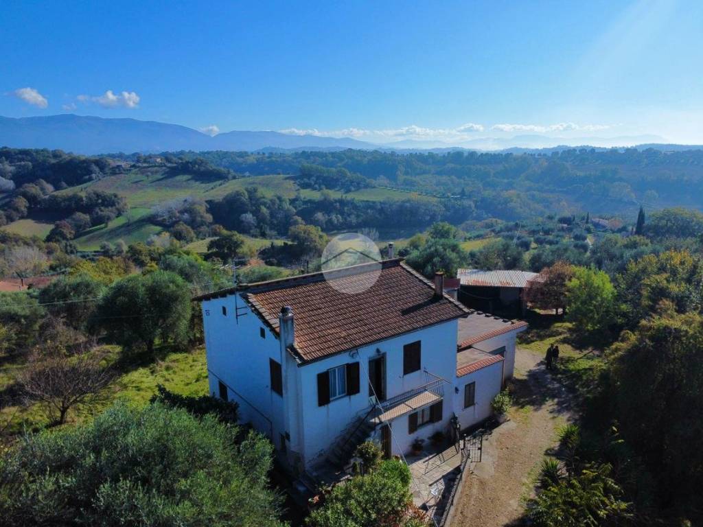 Casa indipendente a Collevecchio in VIA PIEDICOLLE, 15 - Foto 2