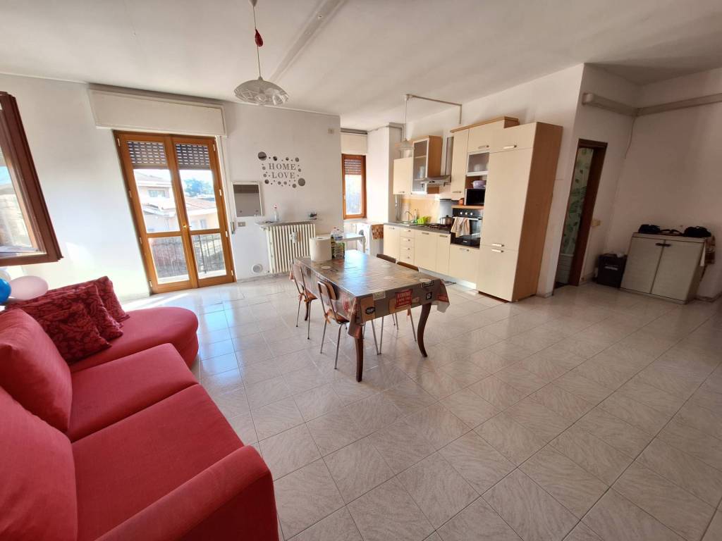 Appartamento a Romano di lombardia in Via duca d'aosta, 3 - Foto 2