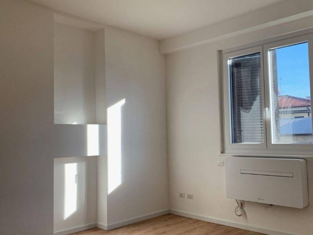 Appartamento a Como in Via Venturino, 16 - Foto 2