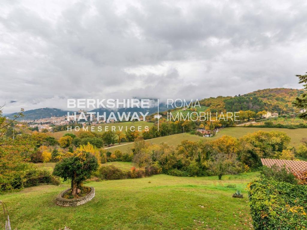 Villa a Spoleto in Via Loreto - Foto 3