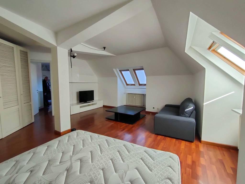 Appartamento a Como in Via Carlo De Cristoforis - Foto 4