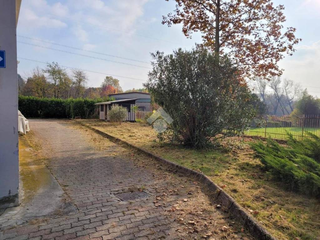 Immobile a Barzanò in Via Leonardo Da Vinci, 54 - Foto 4