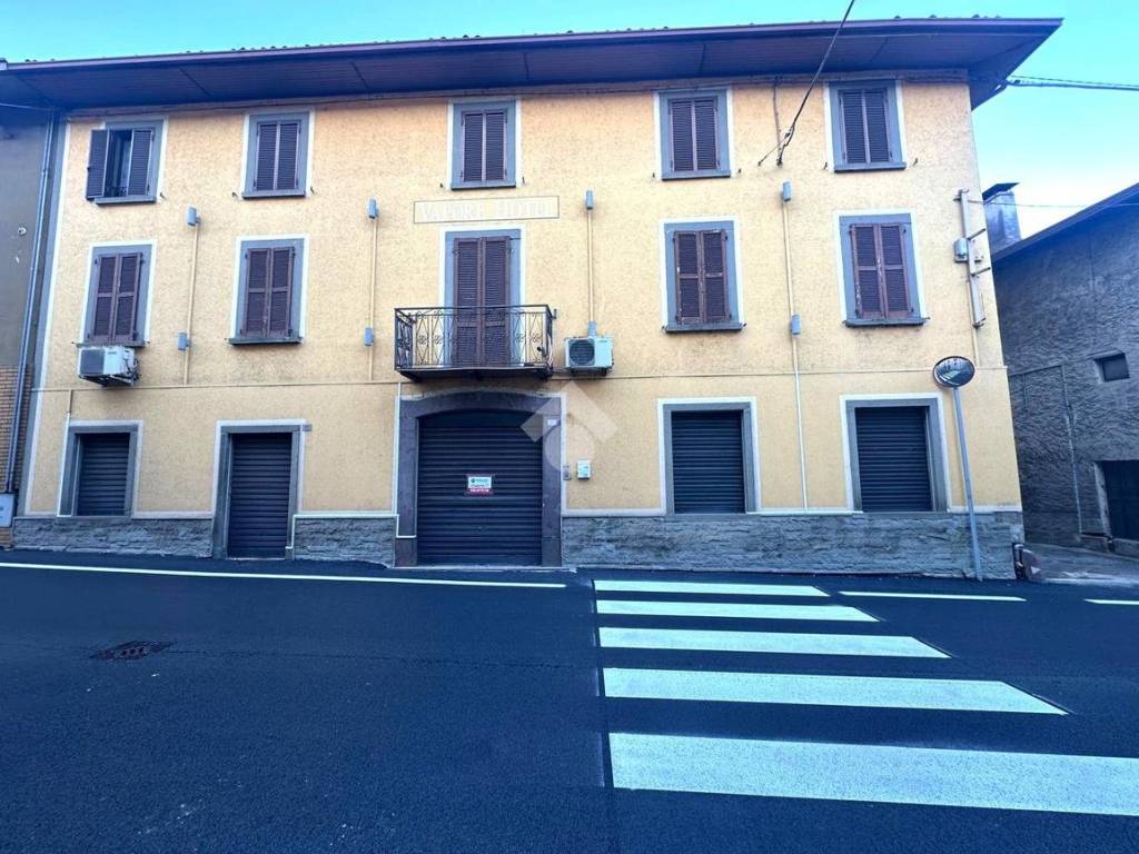 Immobile a Darfo boario terme in Via Umberto I°, 38 - Foto 2