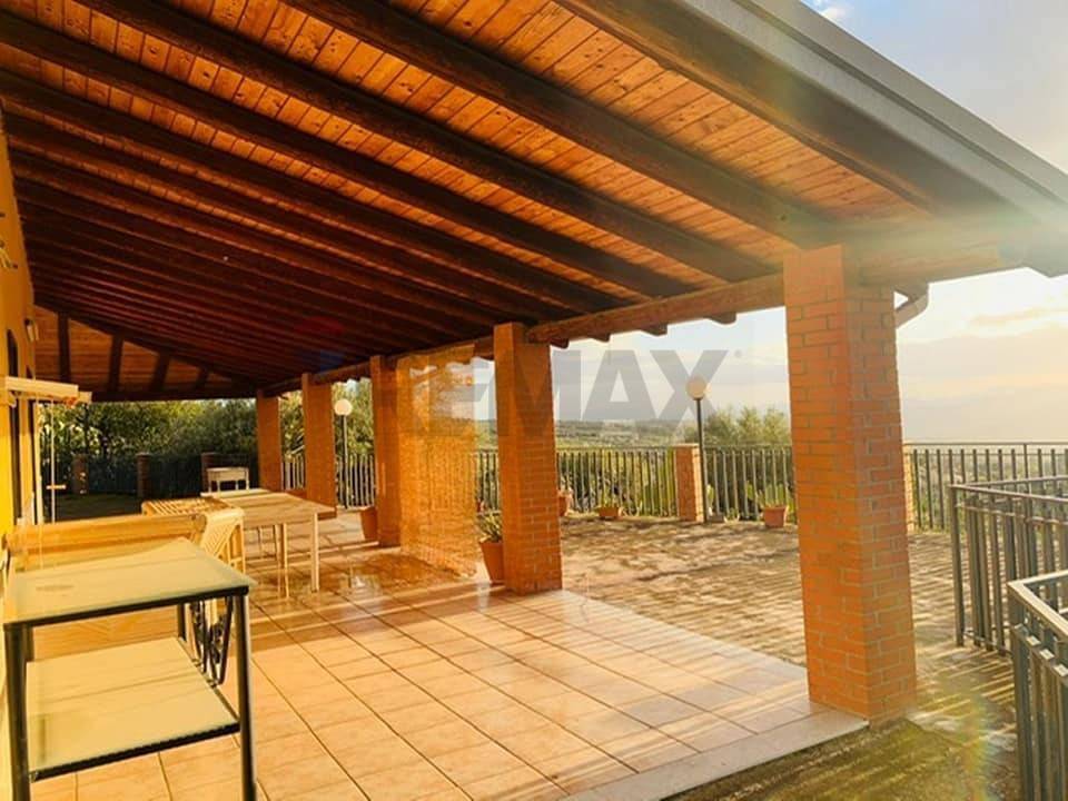 Villa a Adrano in CONTRADA CANNATELLA - Foto 4