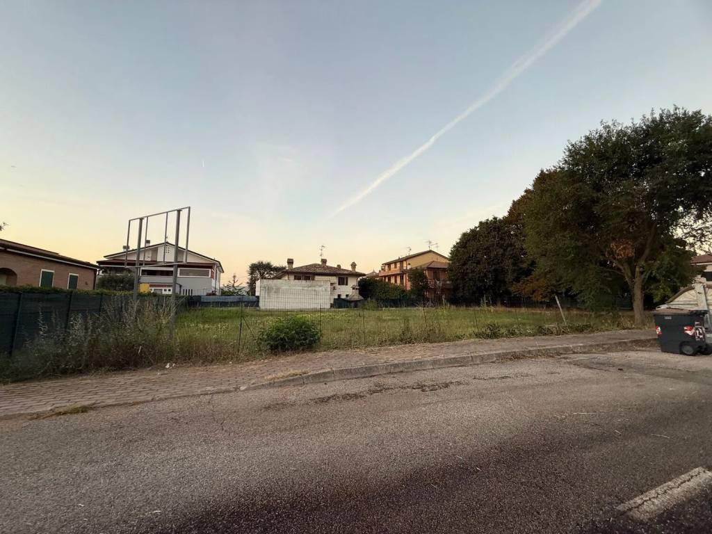 Terreno a Ferrara in Via Roberto Ridolfi - Foto 3