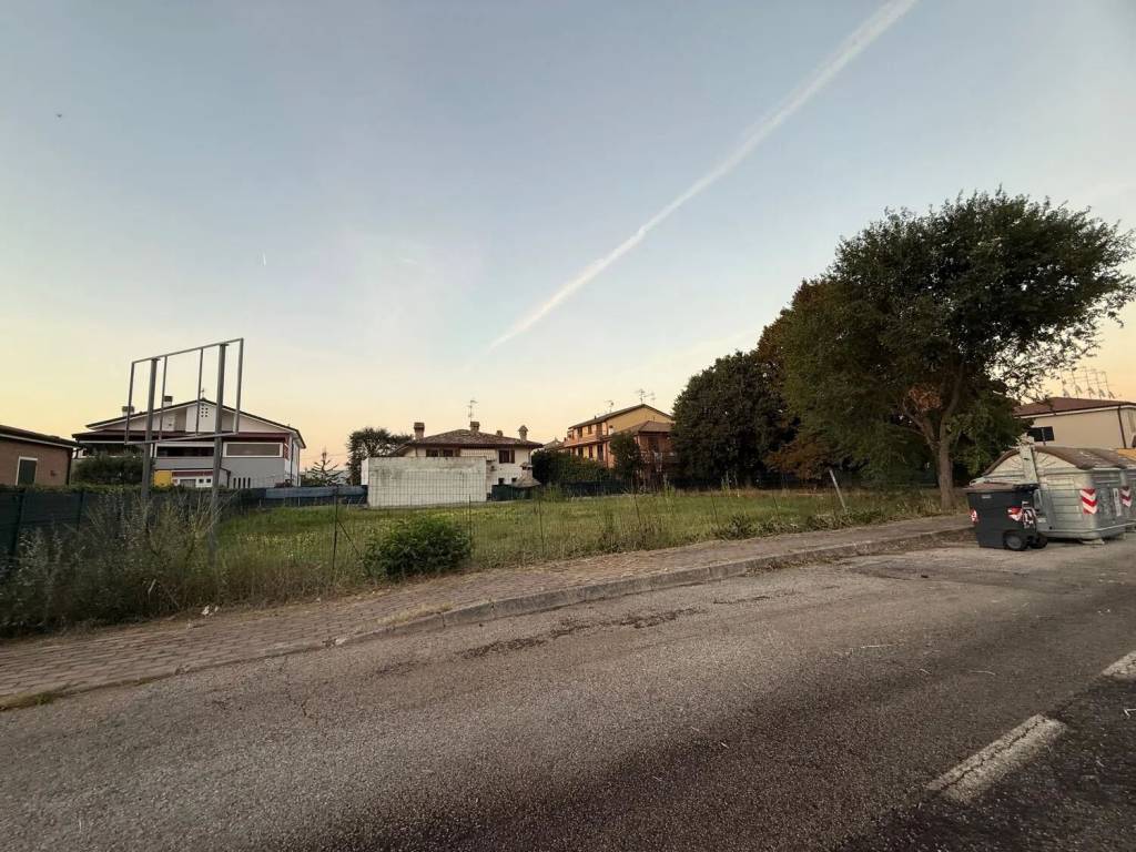 Terreno a Ferrara in Via Roberto Ridolfi - Foto 4