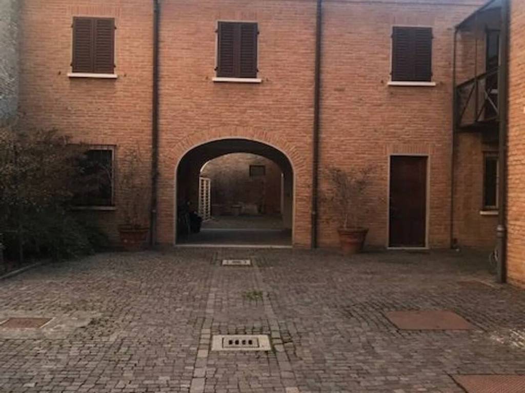 Palazzo / stabile a Ferrara - Foto 2