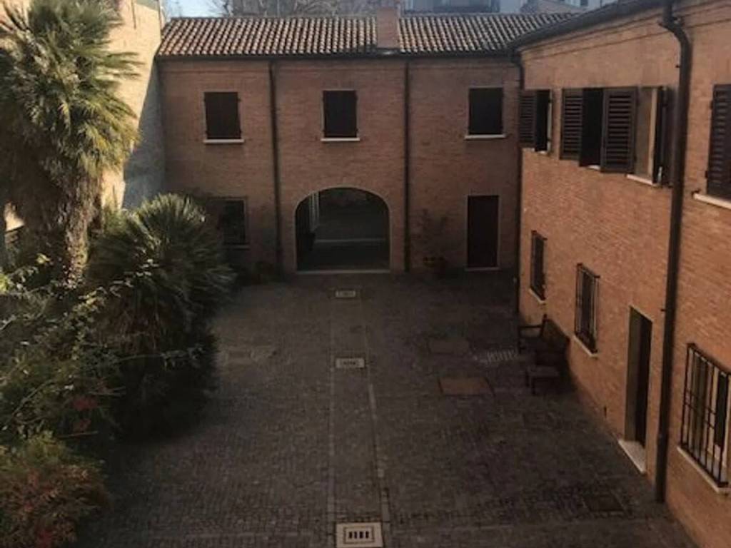 Palazzo / stabile a Ferrara - Foto 3