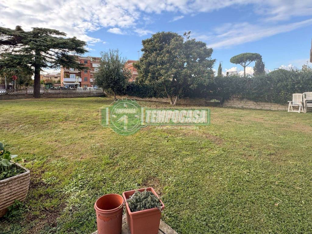 Appartamento a Anguillara sabazia in Via Anguillarese - Foto 2