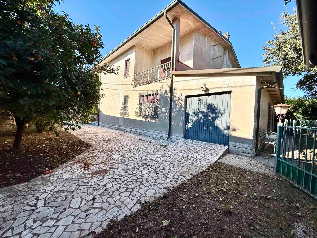 Villa a Alfonsine in Via Raspona - Foto 5