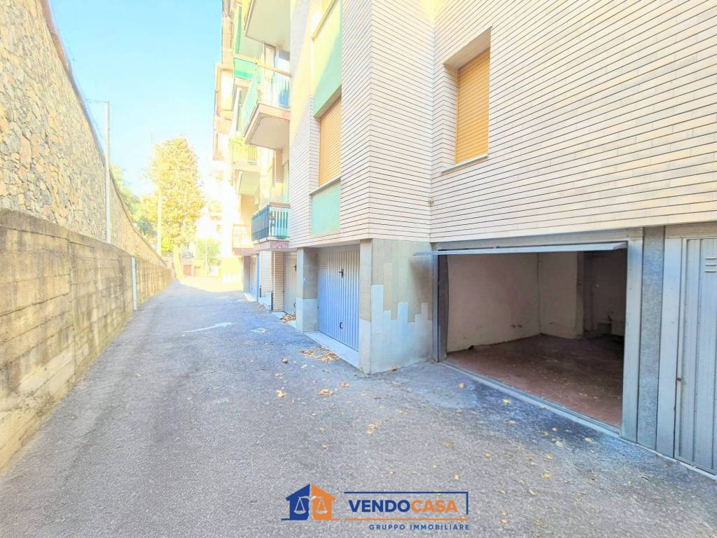 Box / garage a Finale ligure in Via M. Castelli - Foto 3