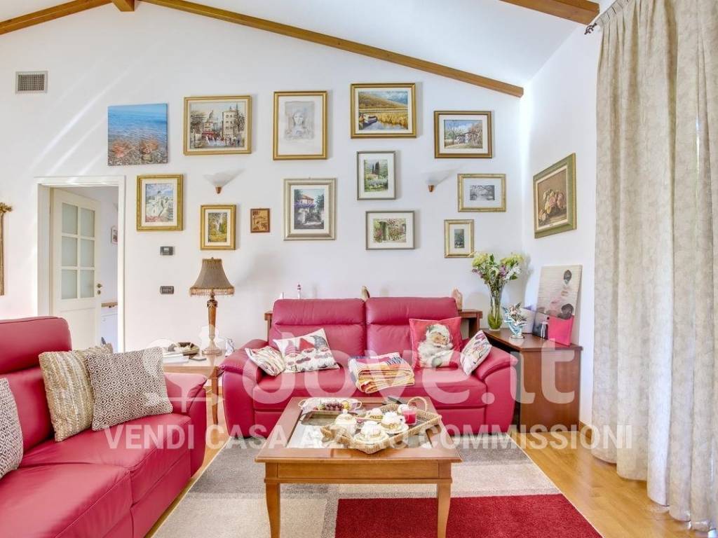 Villa a Besozzo in Via Masserano - Foto 2