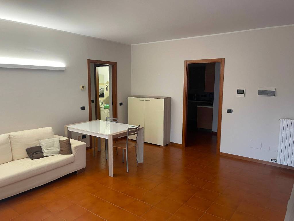Appartamento a Bareggio in Via Aosta, 12 - Foto 3