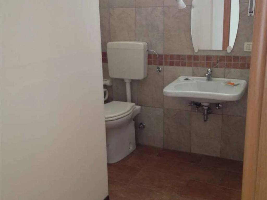 Immobile a Rovereto in Via Vittorio Veneto S.N.C. - Foto 4