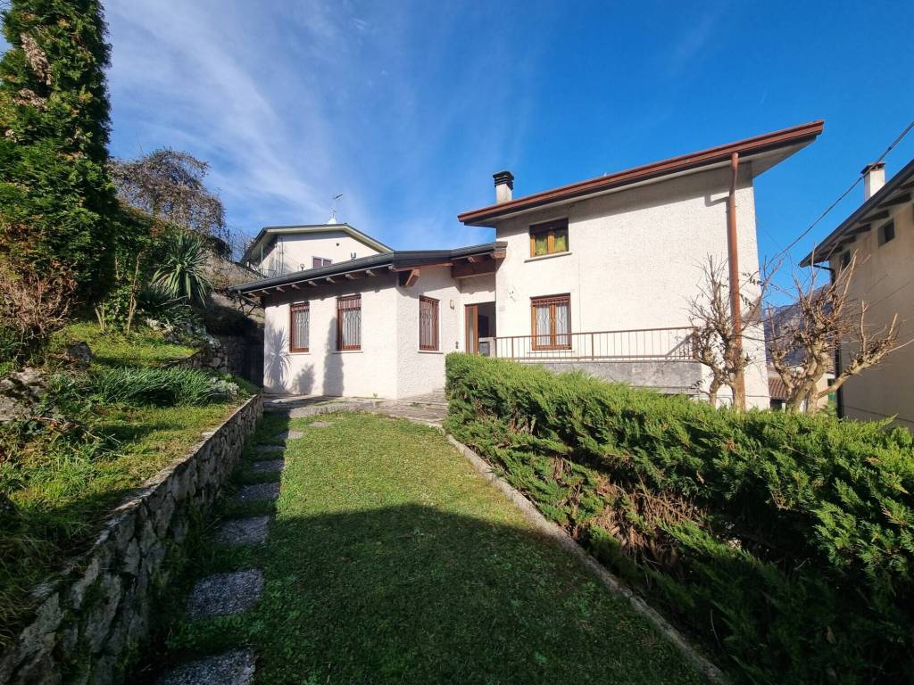 Villa a Velo d'astico in Via Forno, 32 - Foto 2