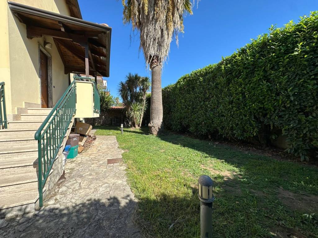 Villa a Giugliano in campania in Via Ripuaria, 48 - Foto 5