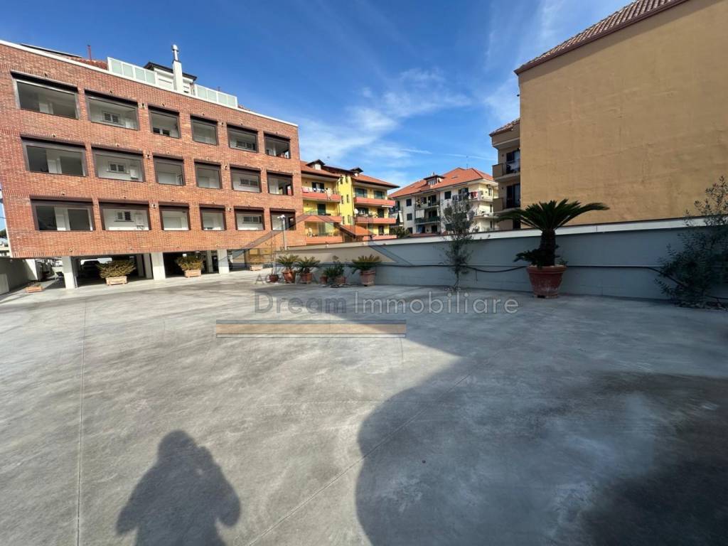 Box / garage a Giugliano in campania in Via Madonna delle Grazie - Foto 4