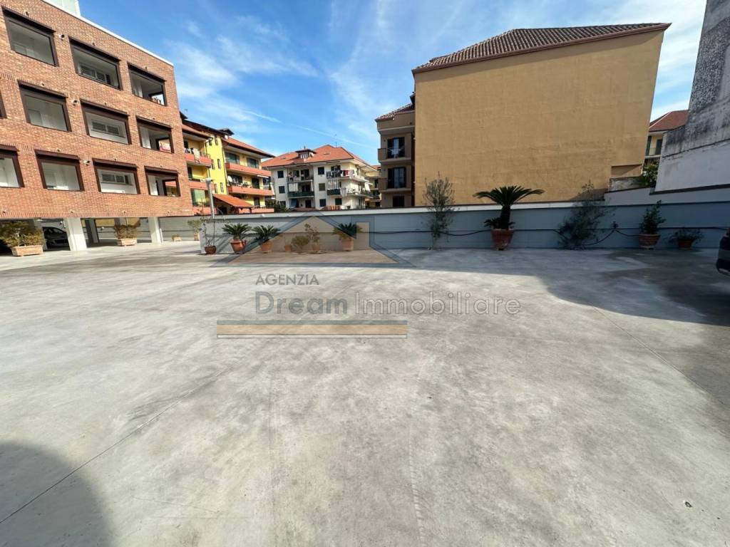Box / garage a Giugliano in campania in Via Madonna delle Grazie - Foto 5