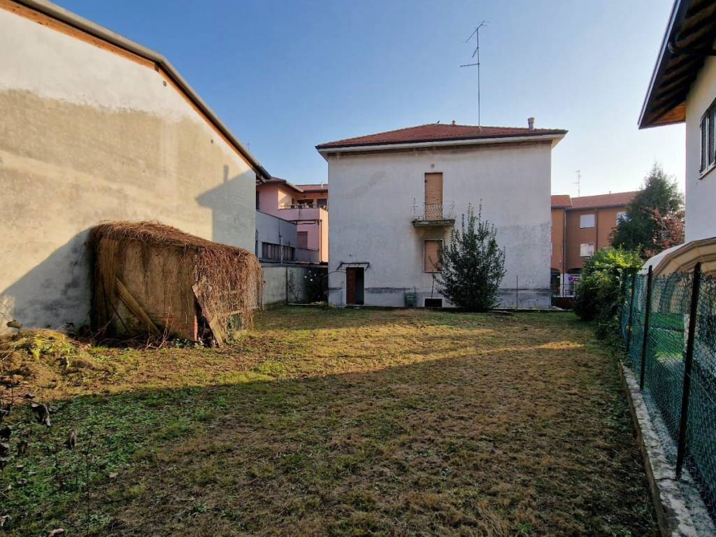 Casa indipendente a Gerenzano in Via C. Berra, 7 - Foto 5