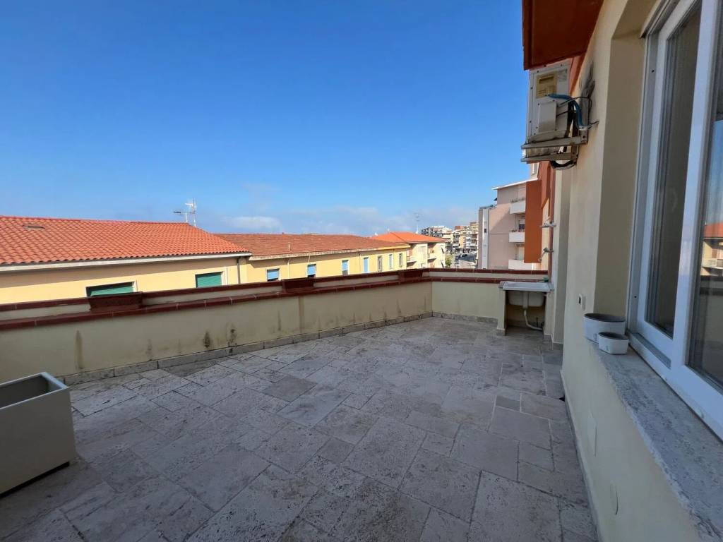 Appartamento a Piombino in Via Gioacchino Rossini - Foto 5