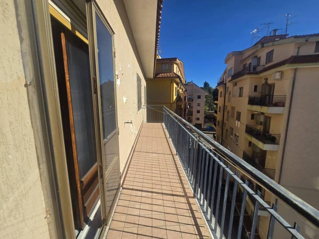 Appartamento a Vibo valentia in Via Luigi Pirandello - Foto 4