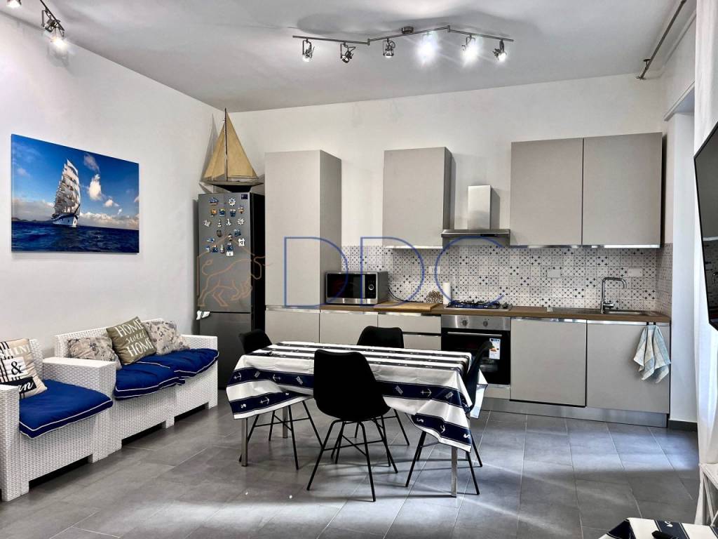 Appartamento a Spotorno in Via Costantino 28 - Foto 4