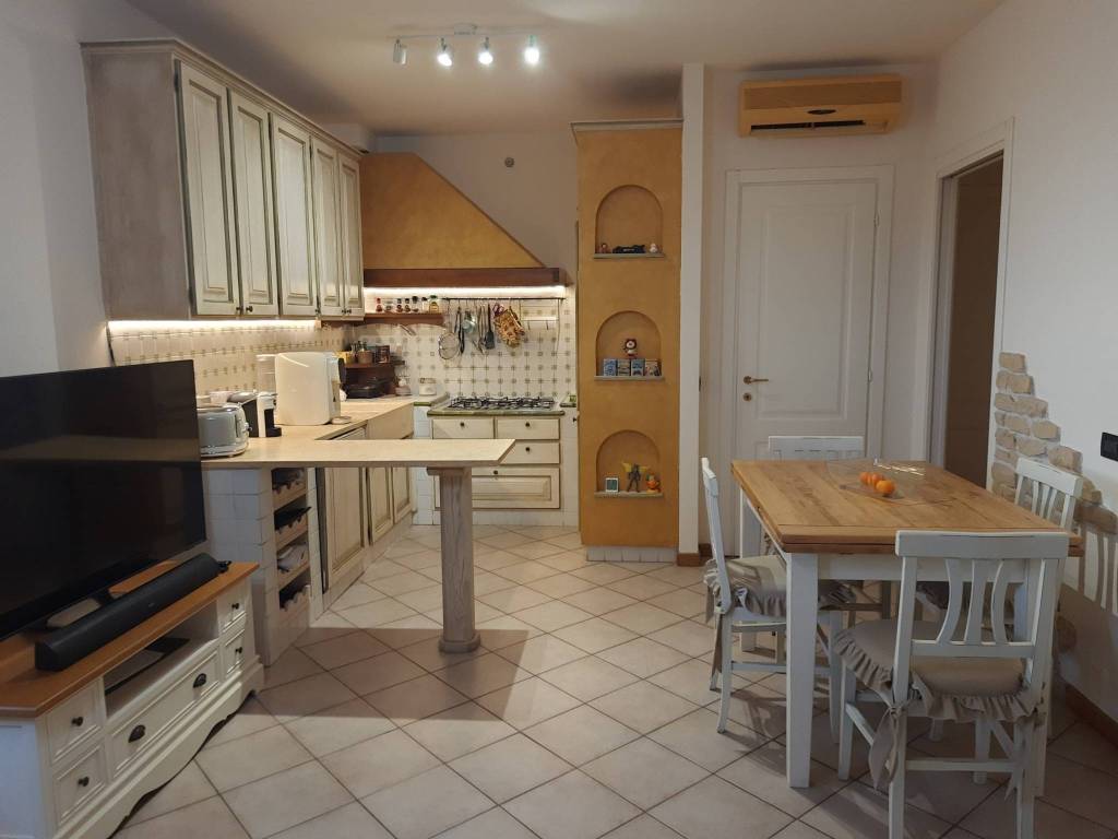 Appartamento a Monsummano terme in Via Custoza - Foto 4