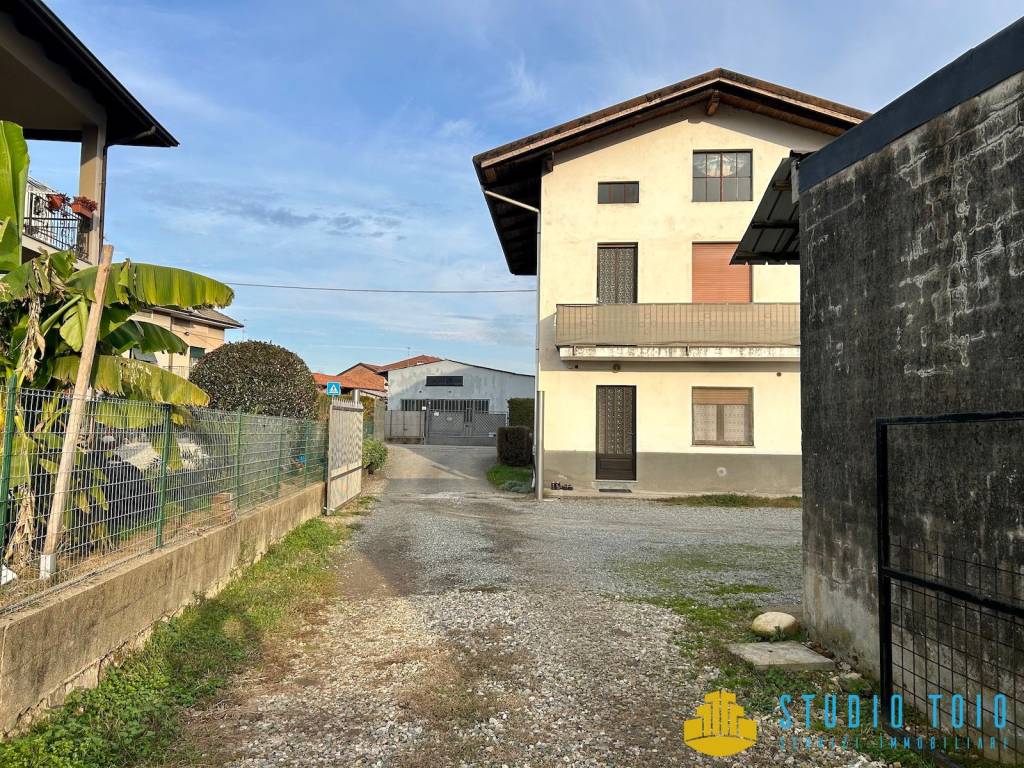 Casa indipendente a Salussola in Via Dante Alighieri, 17 - Foto 2