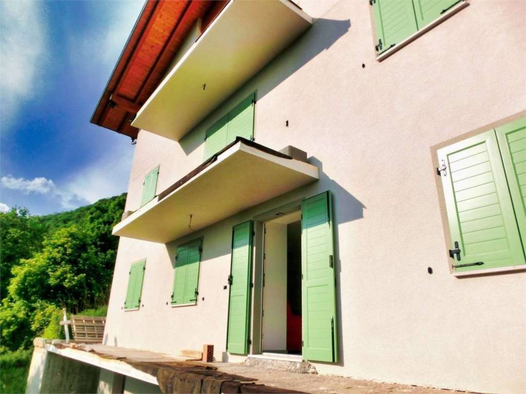 Villa a Rovereto in Via Mitterndorf S.N.C. - Foto 2