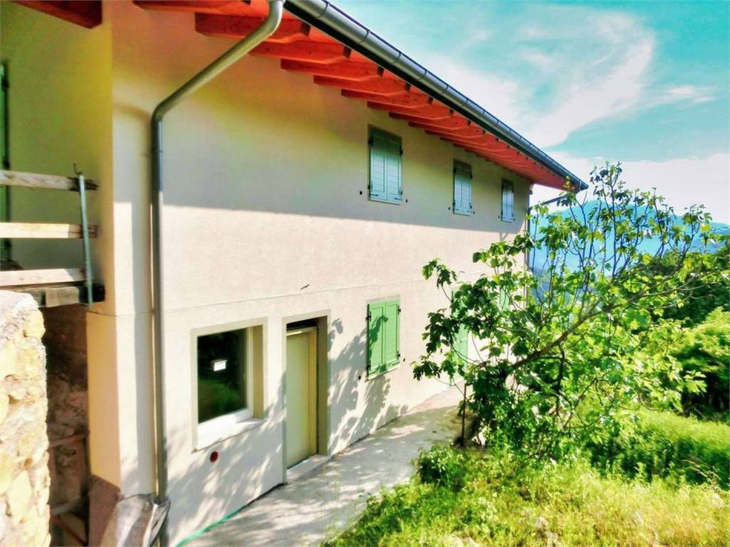 Villa a Rovereto in Via Mitterndorf S.N.C. - Foto 3