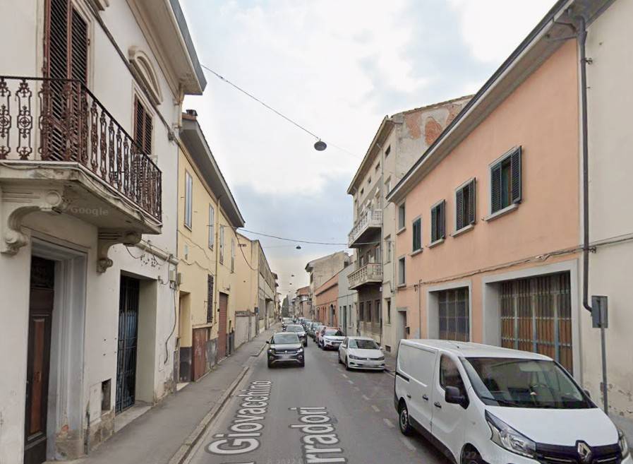 Appartamento a Prato in Via Giovacchino Carradori, 35 - Foto 2