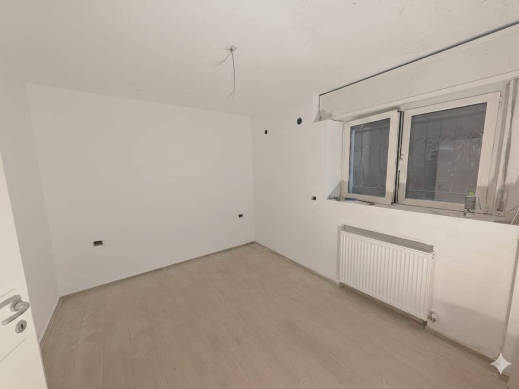 Appartamento a Saronno in Via Padre Luigi Sampietro - Foto 2