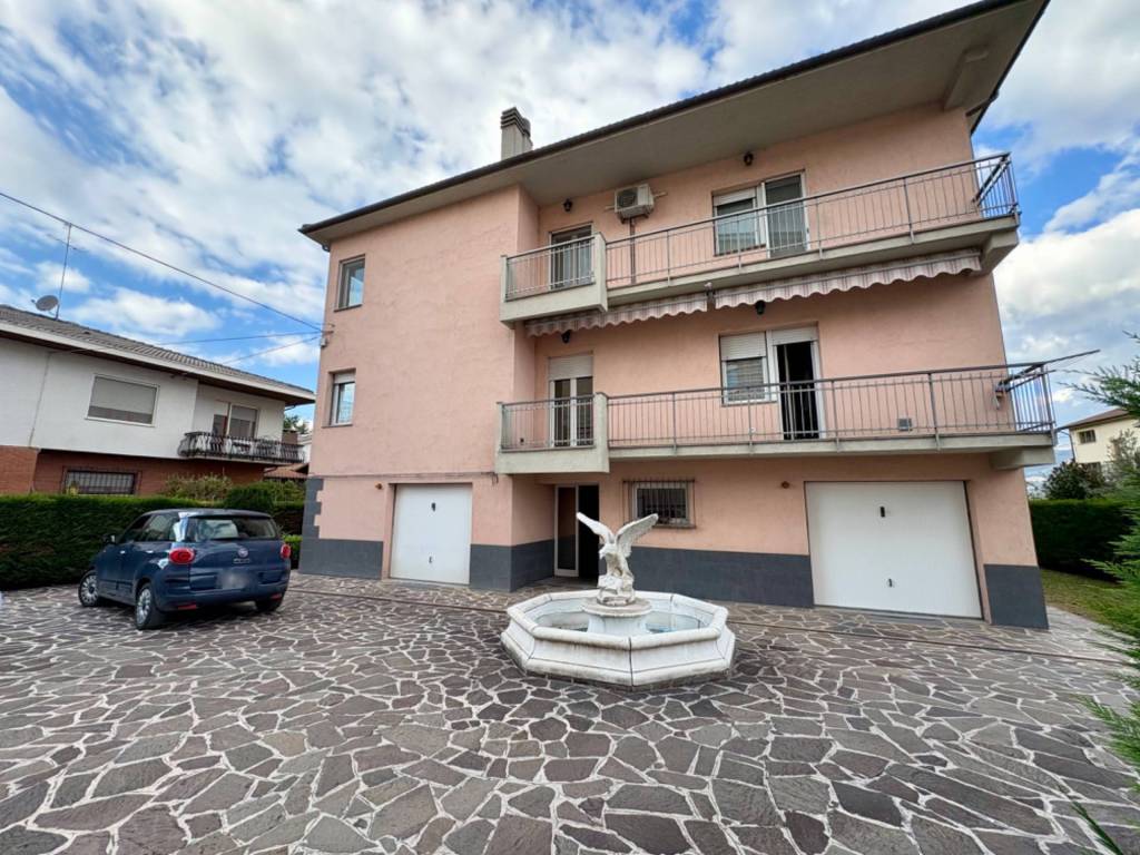 Appartamento a Fabriano in VIA MARTIRI DELLA LIBERTà, 79 - Foto 2