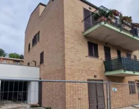 Appartamento a Fermo in Via Pietro Paolo Rubens - Foto 2