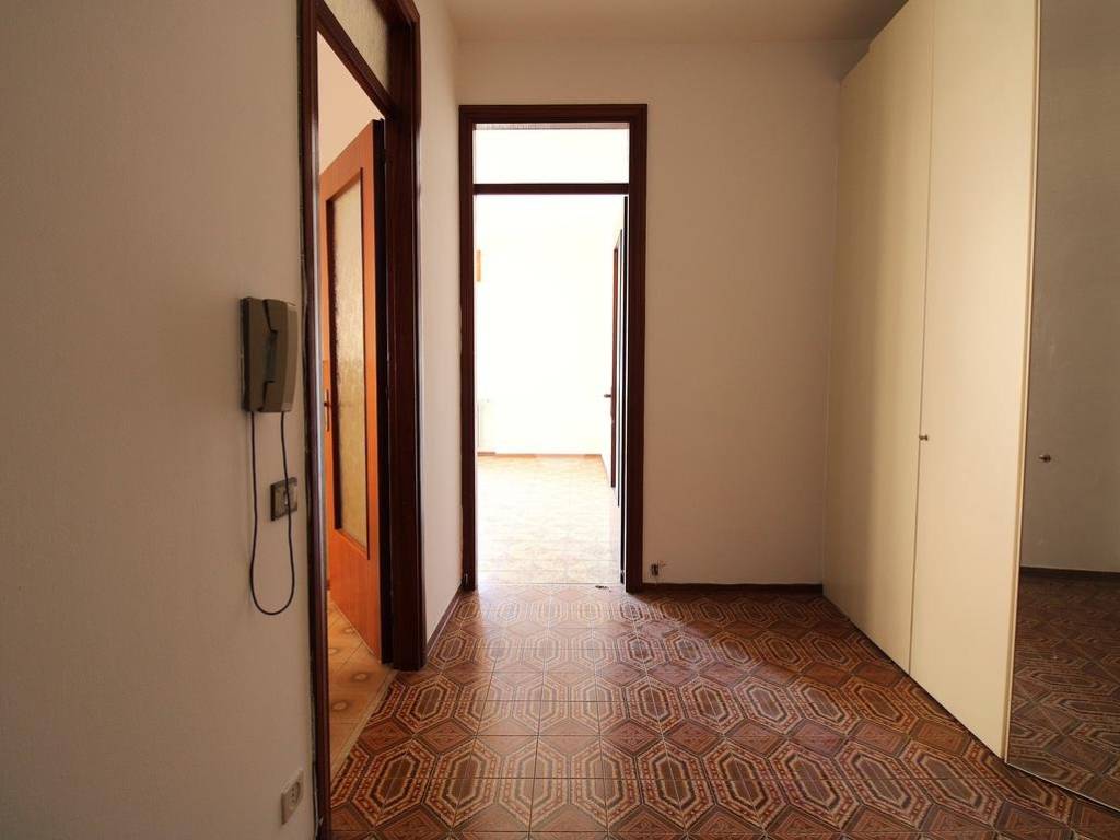 Appartamento a Valdagno in Viale Sette Martiri, 57 - Foto 2