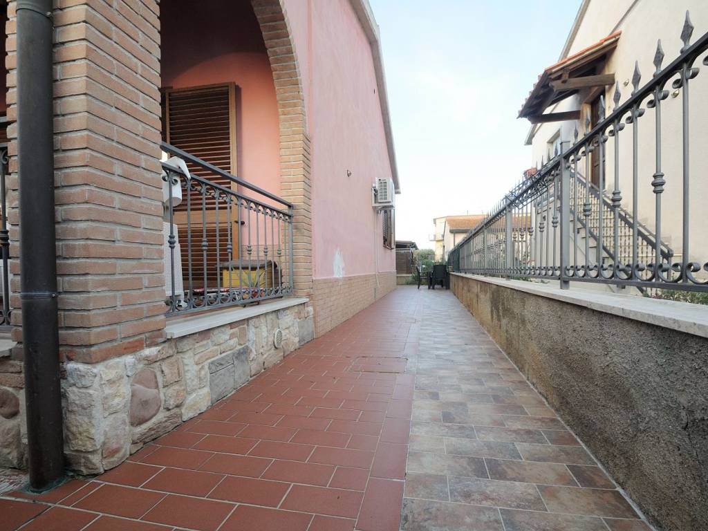 Villa a Campiglia marittima in Via Fiume, 57 - Foto 5
