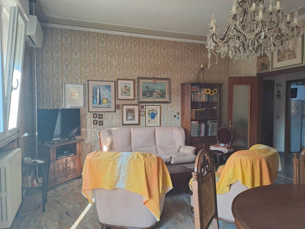 Appartamento a Ferrara in Via Giambattista Canonici, 32 - Foto 3