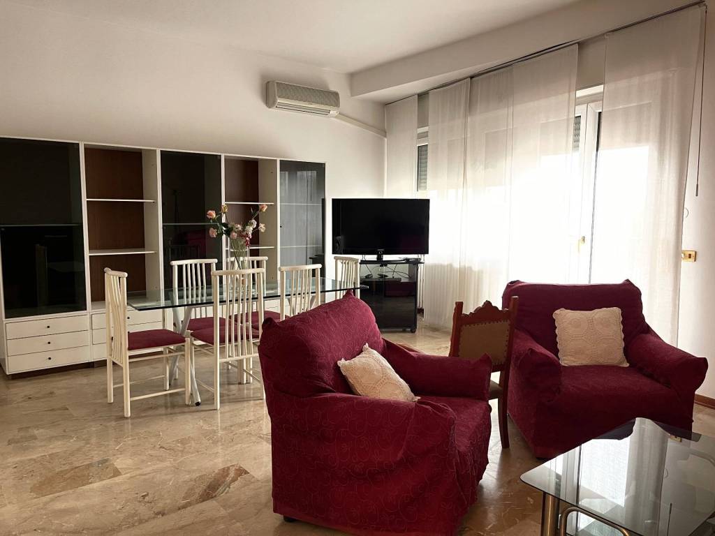 Appartamento a Rimini in Via Roma, 108 - Foto 2