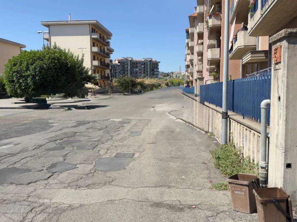 Box / garage a Acireale in Via Tupparello, 10 - Foto 2
