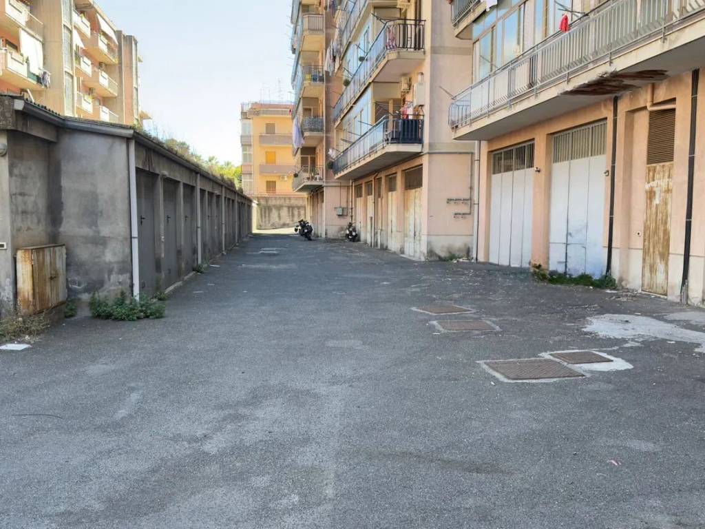 Box / garage a Acireale in Via Tupparello, 10 - Foto 5
