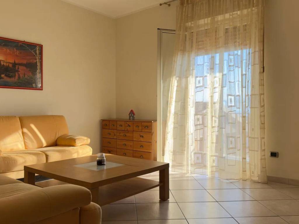 Appartamento a Giarre in Via Alessandro Manzoni, 88 - Foto 3