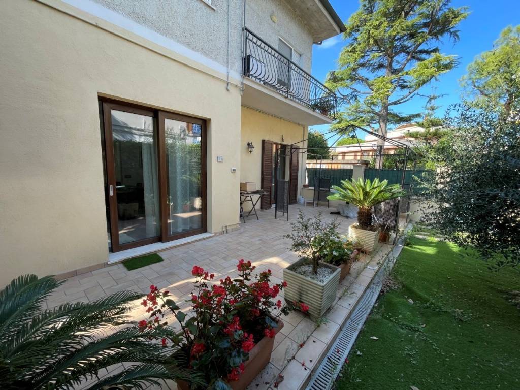 Appartamento a Civitanova marche in Via Capitano Elia, 23 - Foto 2
