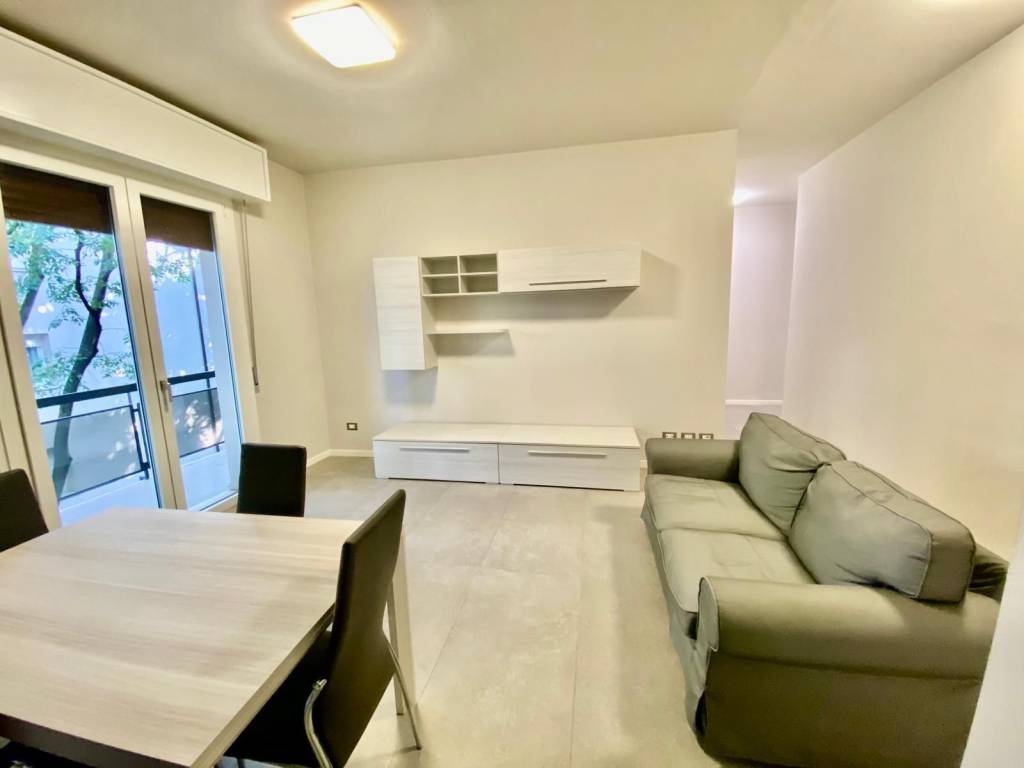 Appartamento a Modena in Via Vincenzo Bellini - Foto 5