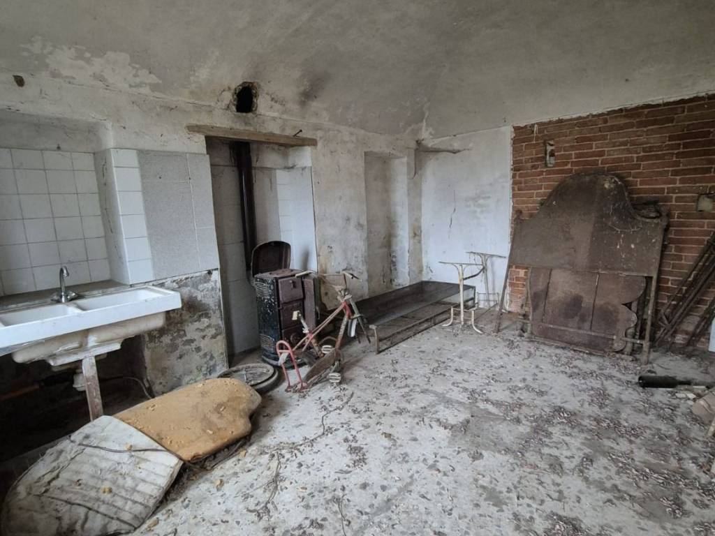 Casa indipendente a Fubine monferrato in Via Vittorio Veneto, 21 - Foto 5