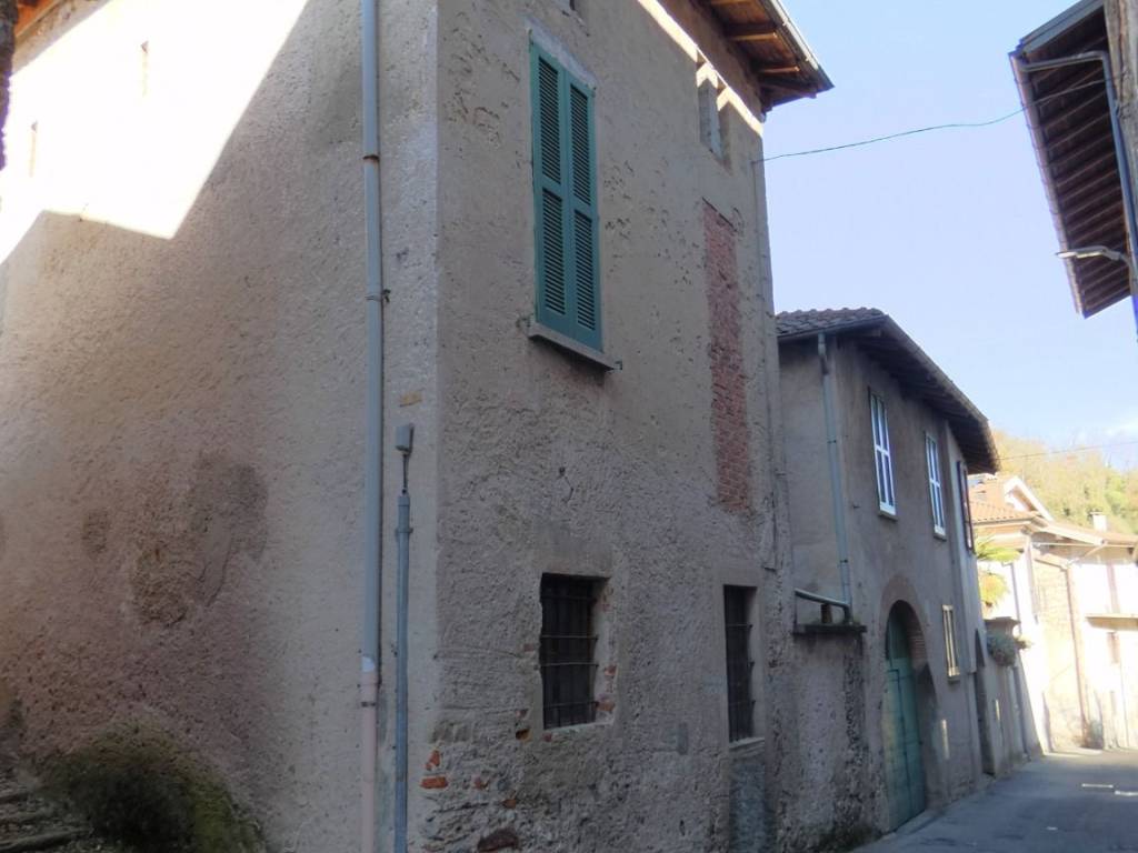 Rustico / casale a Cuveglio in Via San Michele, 10 - Foto 2